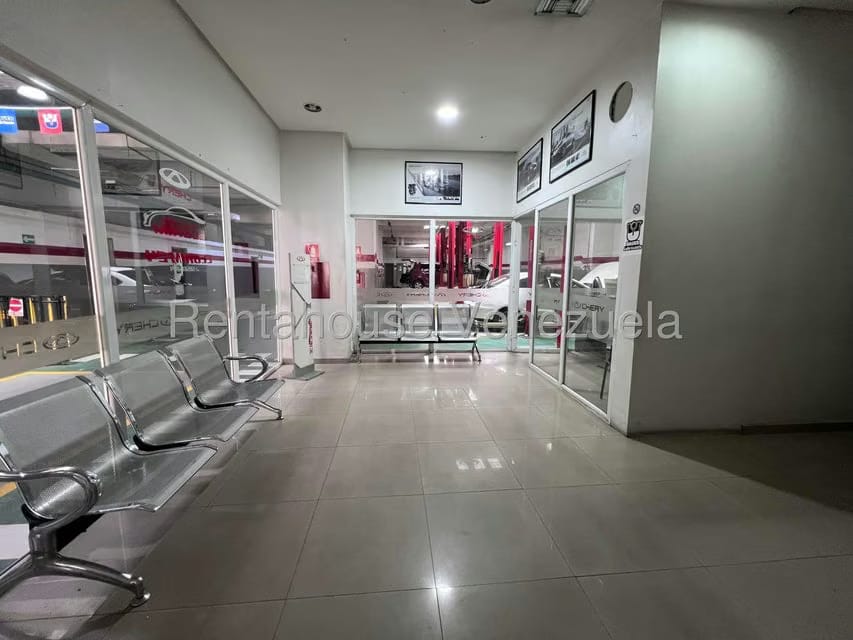 Comercial (Galpon - Deposito) en Venta en Zona Centro, Aragua - 23