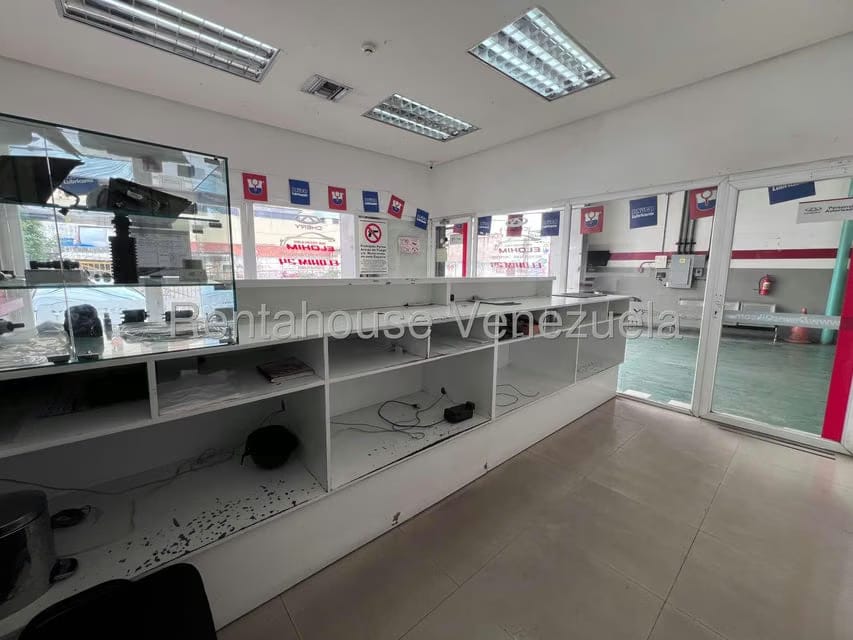Comercial (Galpon - Deposito) en Venta en Zona Centro, Aragua - 38