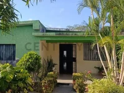 Casa en venta para uso comercial o habitacional en Porlamar, Nueva Esparta - 6