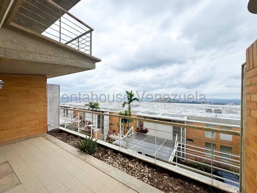 Apartamento (Duplex) en Venta en Alto Hatillo, Distrito Metropolitano - 13