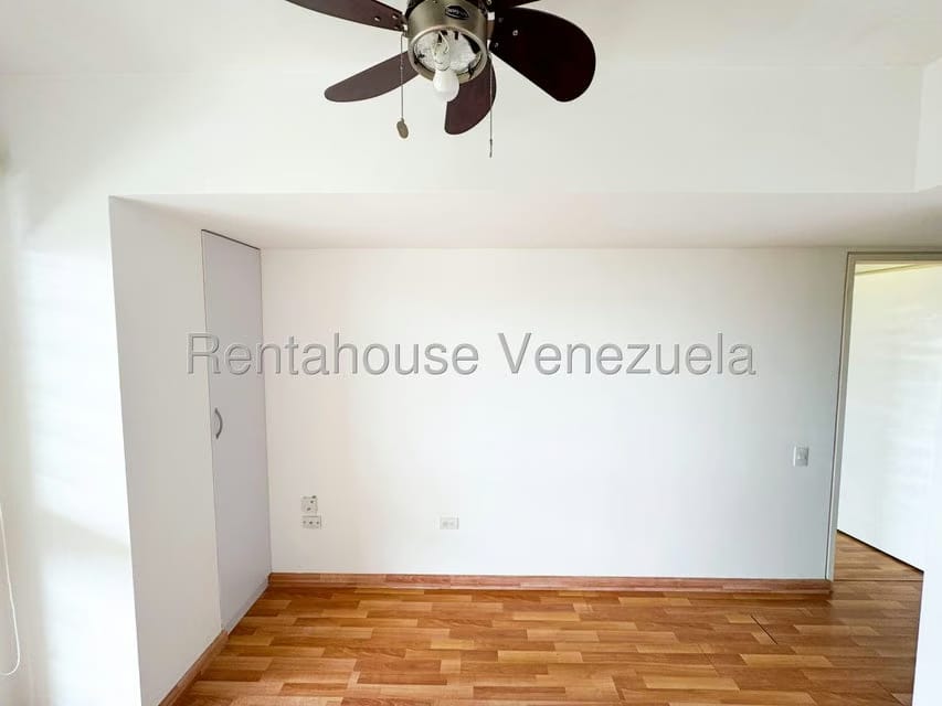 Apartamento (Duplex) en Venta en Alto Hatillo, Distrito Metropolitano - 32