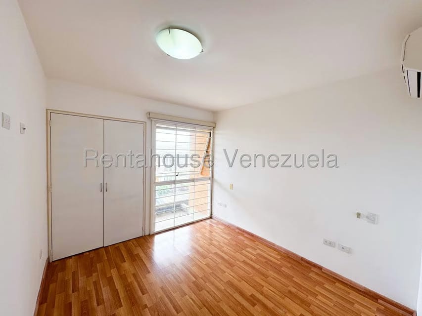 Apartamento (Duplex) en Venta en Alto Hatillo, Distrito Metropolitano - 35