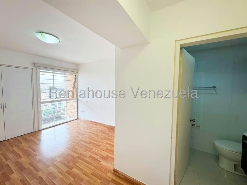 Apartamento (Duplex) en Venta en Alto Hatillo, Distrito Metropolitano - 37