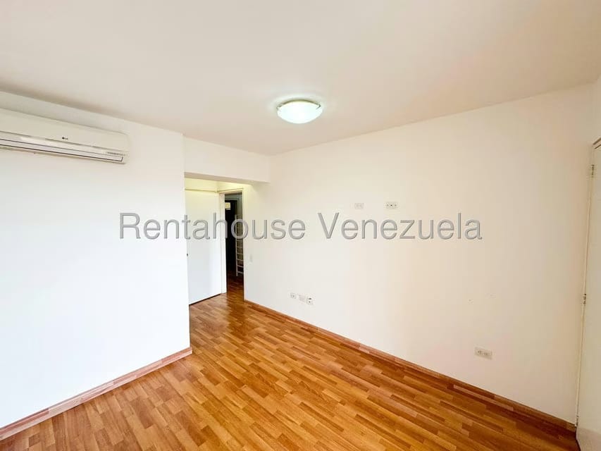 Apartamento (Duplex) en Venta en Alto Hatillo, Distrito Metropolitano - 40