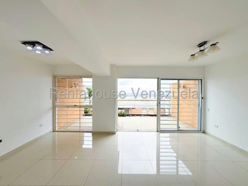 Apartamento (Duplex) en Venta en Alto Hatillo, Distrito Metropolitano - 6