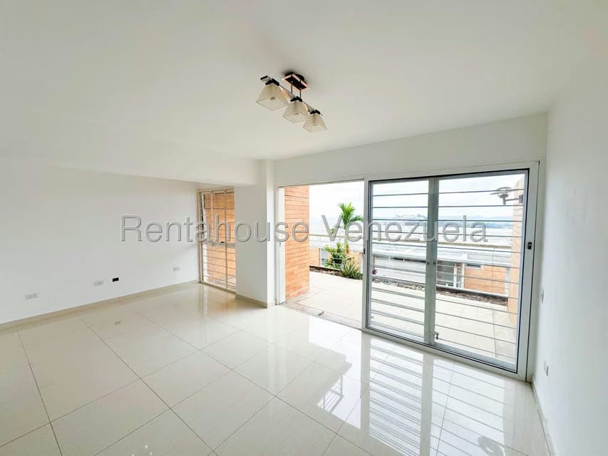 Apartamento (Duplex) en Venta en Alto Hatillo, Distrito Metropolitano - 10