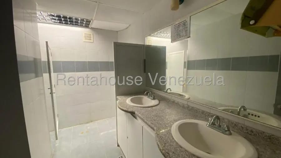 Oficina en Alquiler en Maracaibo - 8