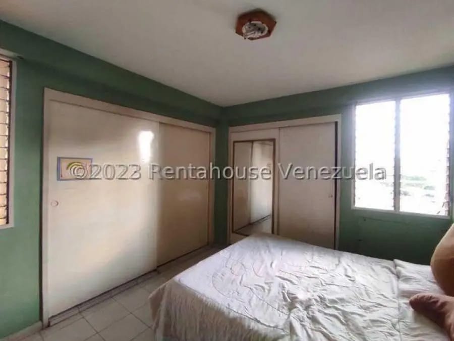 Apartamento en Venta en Las Delicias Maracay - 8
