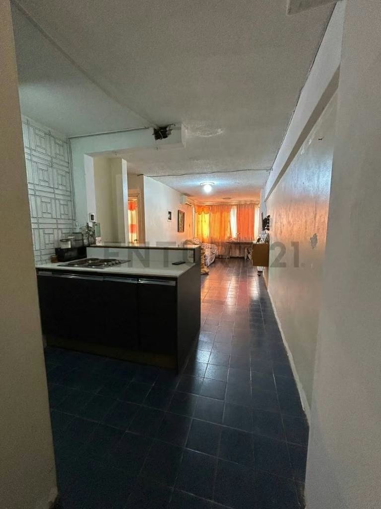 Apartamento en la avenida 4 de mayo - 3