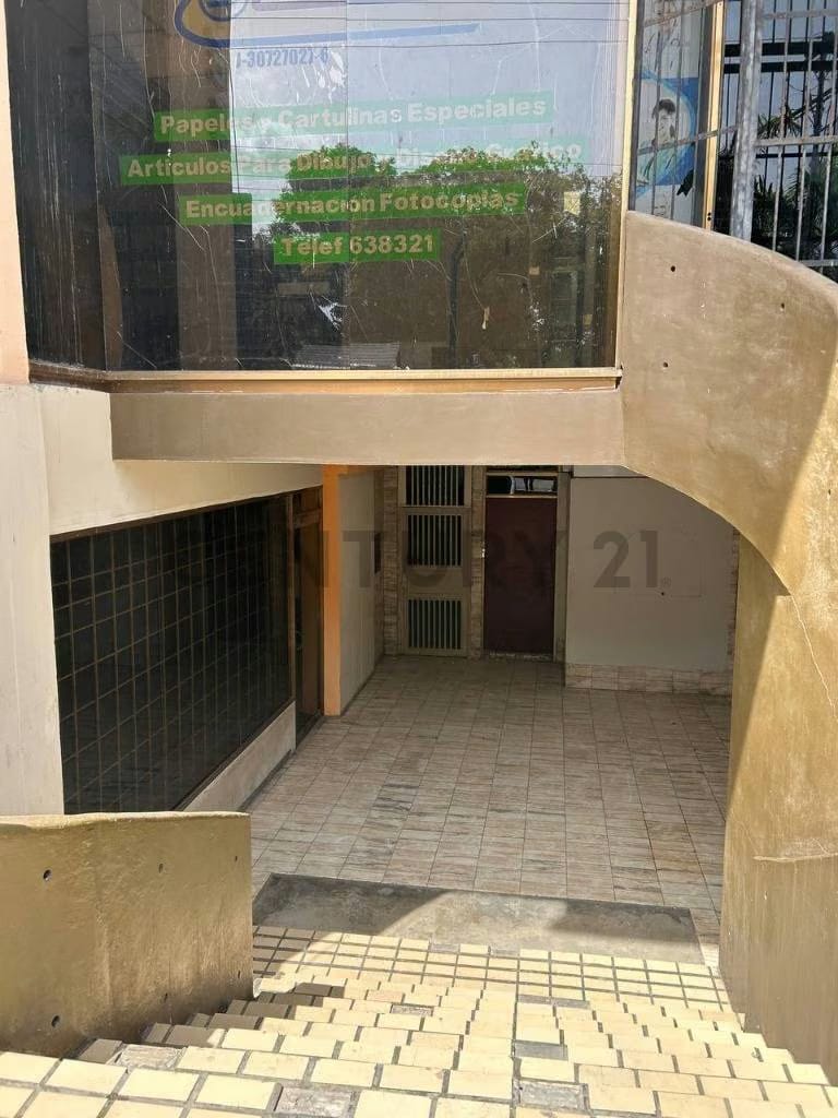 Apartamento en la avenida 4 de mayo - 9