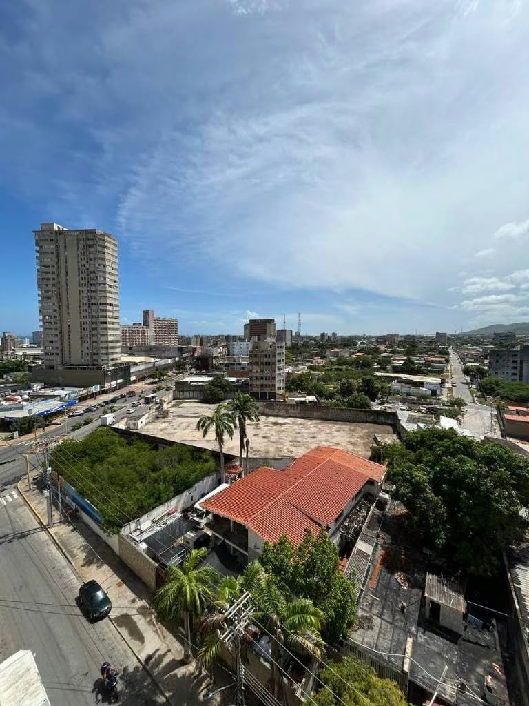 Apartamento en la avenida 4 de mayo - 10