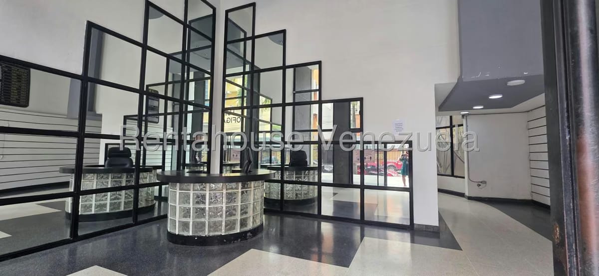 Comercial (Oficina) en Alquiler en Sabana Grande, Distrito Metropolitano - 2