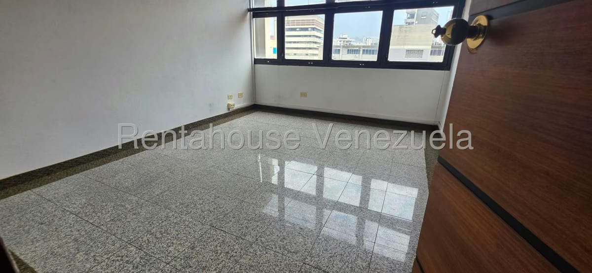 Comercial (Oficina) en Alquiler en Sabana Grande, Distrito Metropolitano - 8