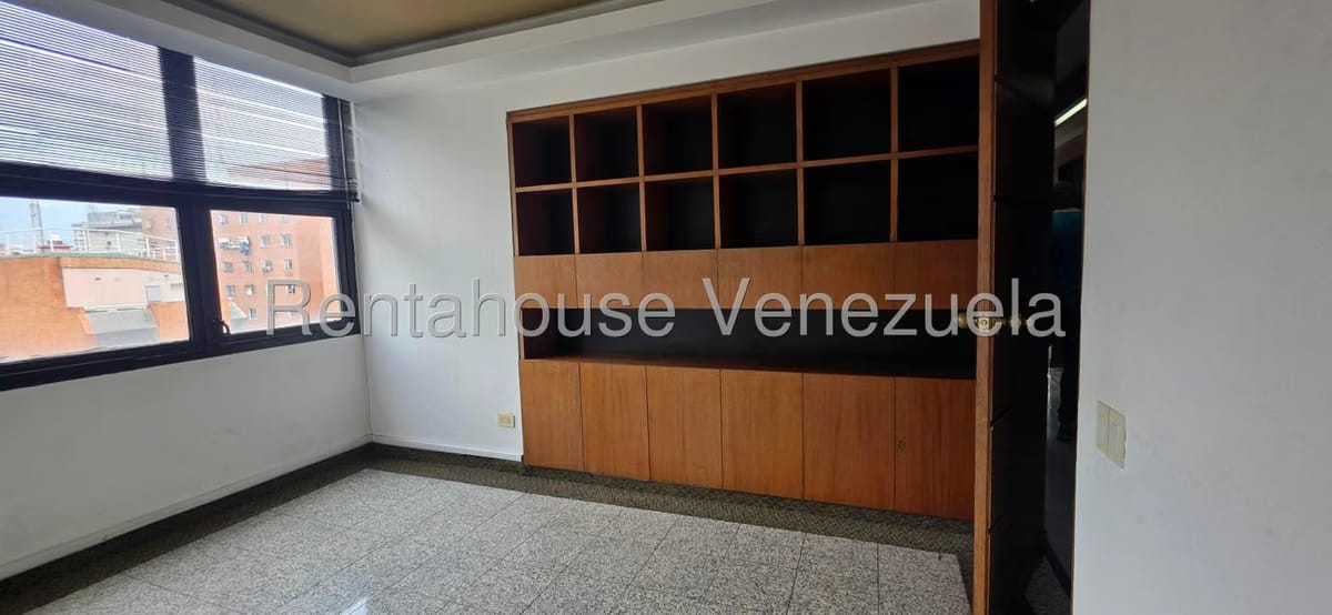 Comercial (Oficina) en Alquiler en Sabana Grande, Distrito Metropolitano - 9