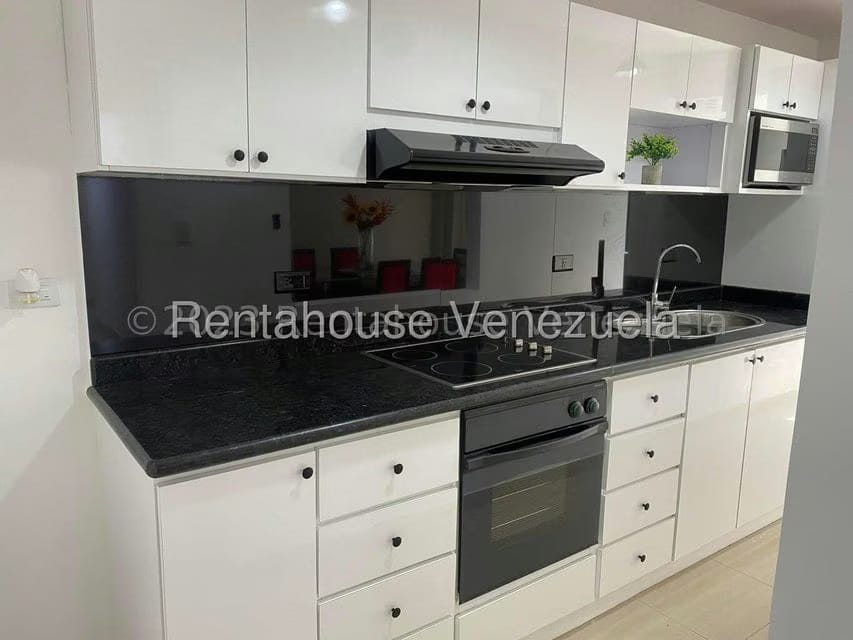 Apartamento (1 Nivel) en Alquiler en Colinas de La Tahona, Distrito Metropolitano - 11