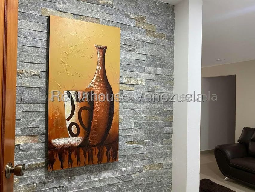 Apartamento (1 Nivel) en Alquiler en Colinas de La Tahona, Distrito Metropolitano - 3