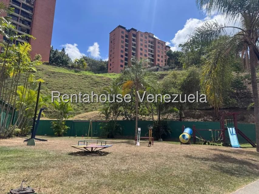 Apartamento (1 Nivel) en Alquiler en Colinas de La Tahona, Distrito Metropolitano - 31