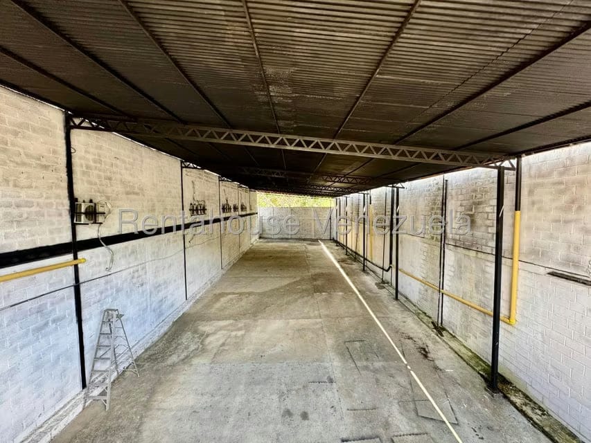 Comercial (Galpon - Deposito) en Venta en Baruta, Distrito Metropolitano - 4