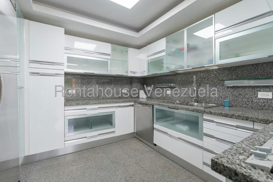 Apartamento (Multiples Niveles) en Venta en Macaracuay, Distrito Metropolitano - 12