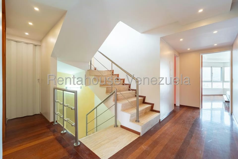 Apartamento (Multiples Niveles) en Venta en Macaracuay, Distrito Metropolitano - 21