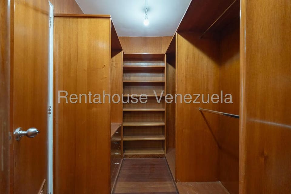 Apartamento (Multiples Niveles) en Venta en Macaracuay, Distrito Metropolitano - 24
