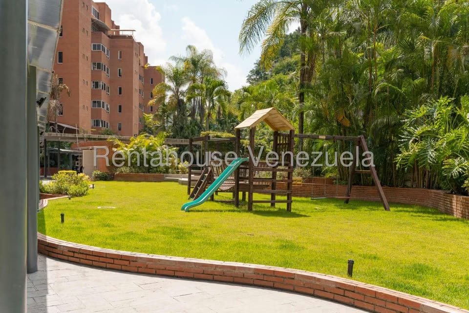 Apartamento (Multiples Niveles) en Venta en Macaracuay, Distrito Metropolitano - 4