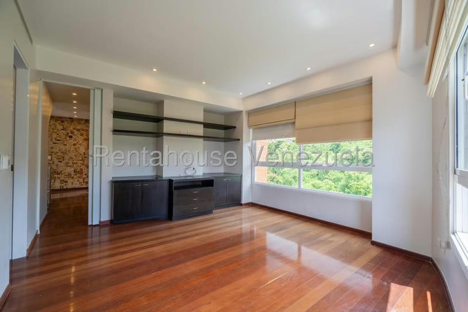 Apartamento (Multiples Niveles) en Venta en Macaracuay, Distrito Metropolitano - 31