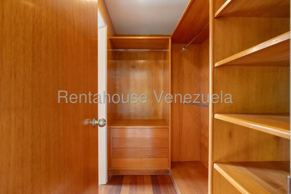 Apartamento (Multiples Niveles) en Venta en Macaracuay, Distrito Metropolitano - 33