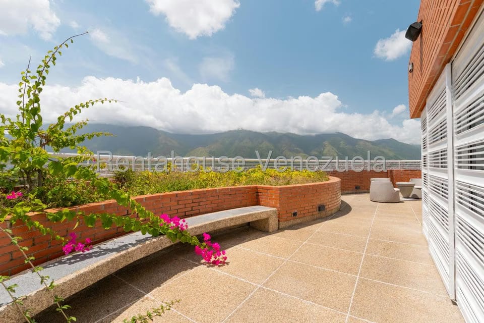 Apartamento (Multiples Niveles) en Venta en Macaracuay, Distrito Metropolitano - 44