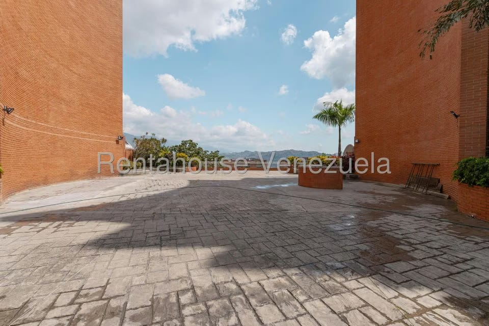 Apartamento (Multiples Niveles) en Venta en Macaracuay, Distrito Metropolitano - 51