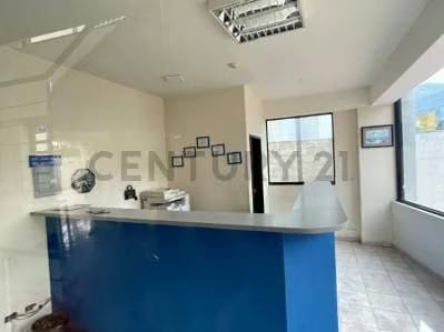 Edificio en venta, Sector La Parroquia - 2