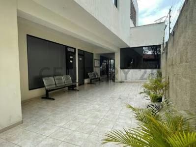 Edificio en venta, Sector La Parroquia - 3