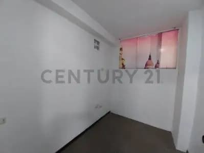 Oficina amoblada en Alquiler en El Rosal - 10