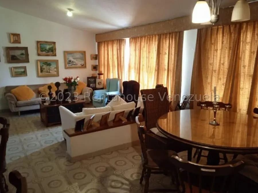 Casa en Venta en Las Clavellinas Trigal. Norte Valencia Carabobo Valencia