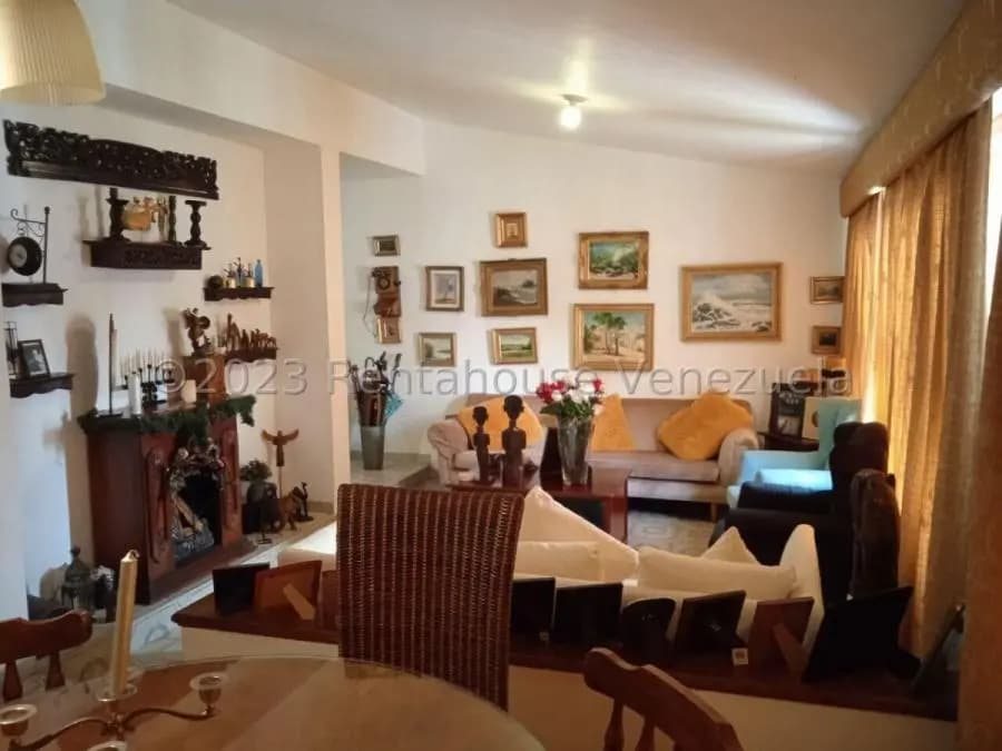 Casa en Venta en Las Clavellinas Trigal. Norte Valencia Carabobo Valencia - 24