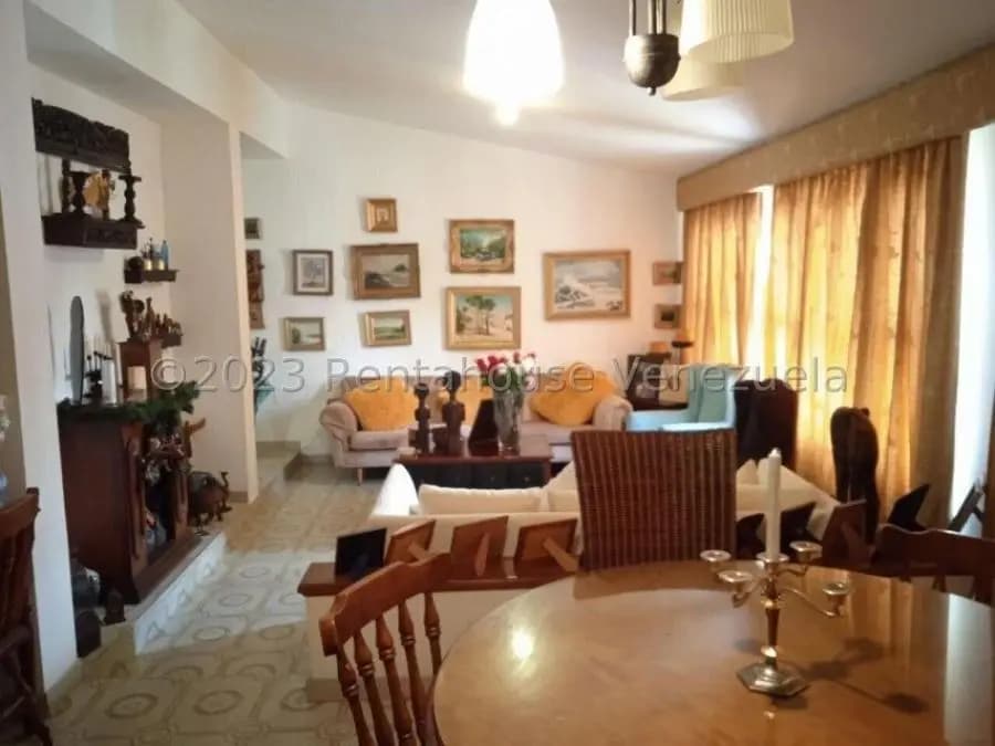 Casa en Venta en Las Clavellinas Trigal. Norte Valencia Carabobo Valencia - 25