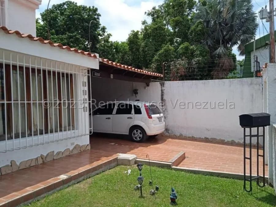 Casa en Venta en Las Clavellinas Trigal. Norte Valencia Carabobo Valencia - 30