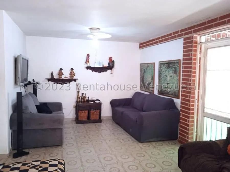 Casa en Venta en Las Clavellinas Trigal. Norte Valencia Carabobo Valencia - 5