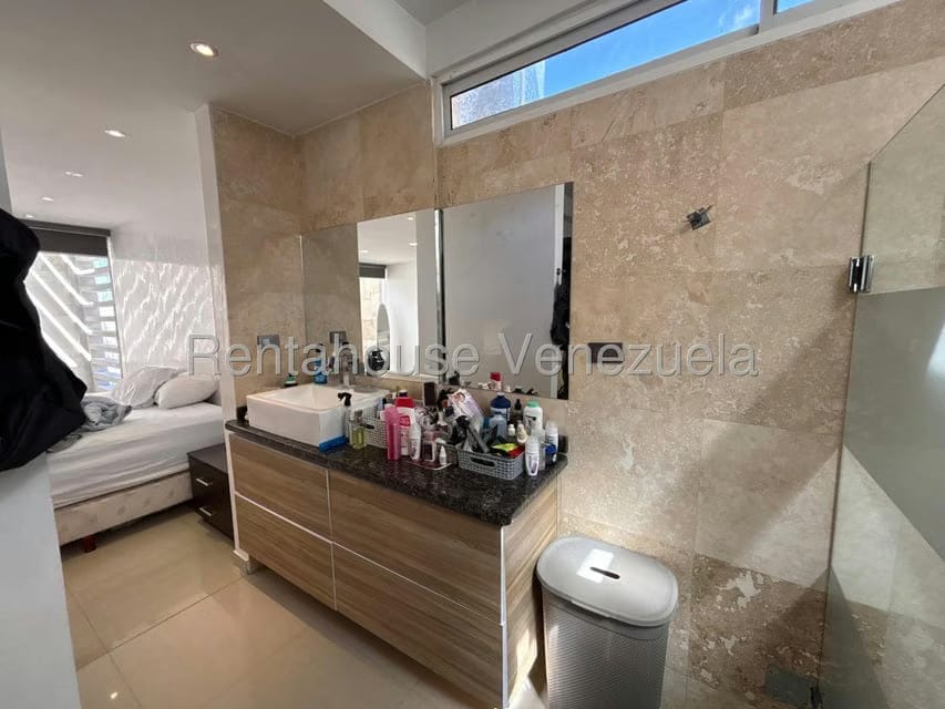 Casa (Multipes Niveles) en Venta en Ciudad Roca, Lara - 25