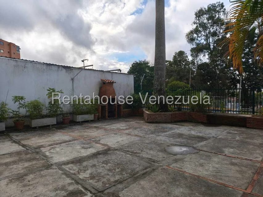 Apartamento (1 Nivel) en Alquiler en El Hatillo, Distrito Metropolitano - 32