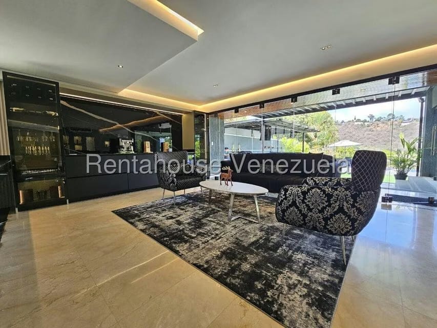 Casa (Duplex) en Venta en Prados del Este, Distrito Metropolitano - 19