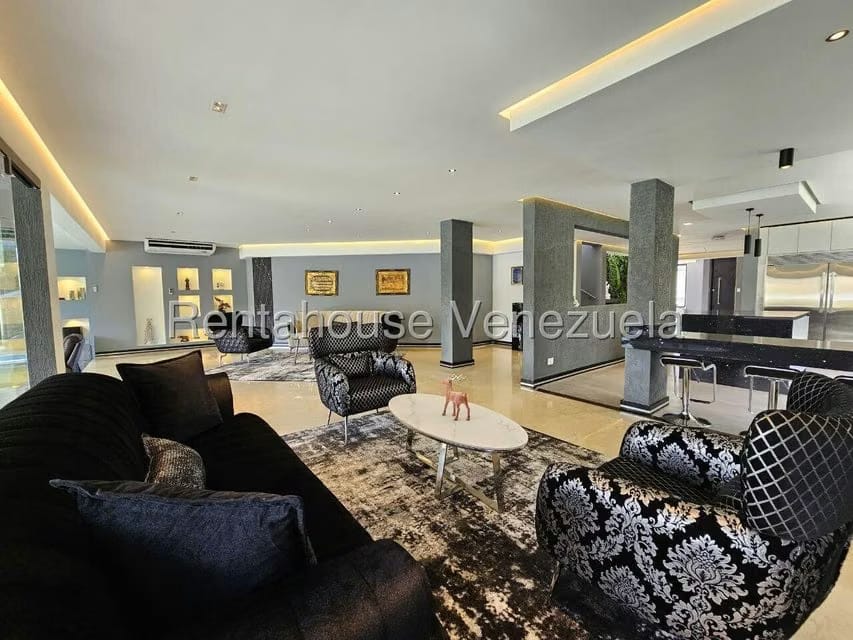 Casa (Duplex) en Venta en Prados del Este, Distrito Metropolitano - 21