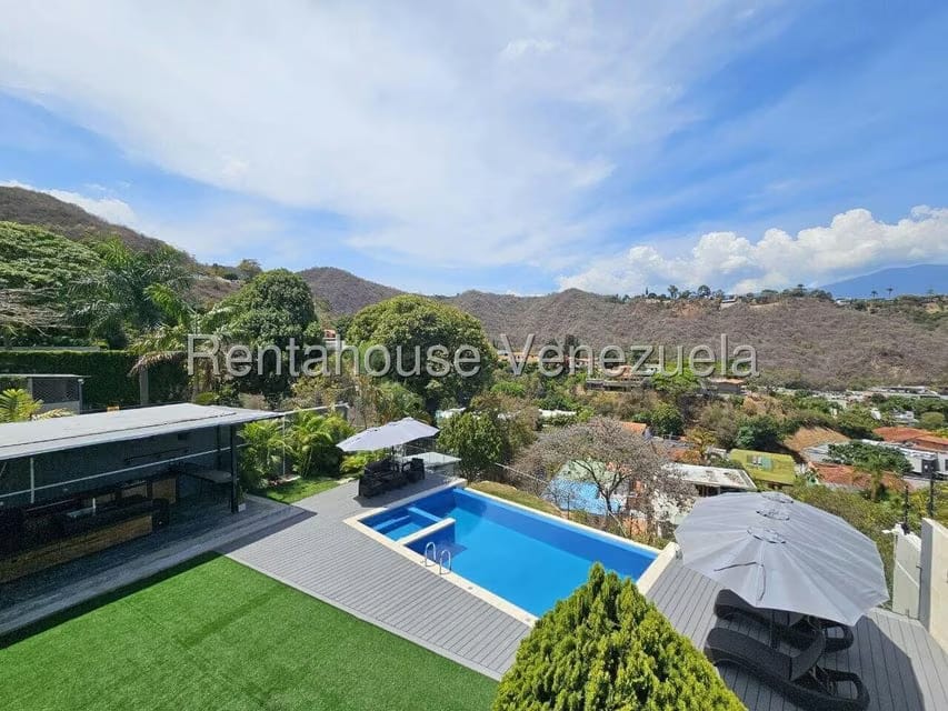 Casa (Duplex) en Venta en Prados del Este, Distrito Metropolitano - 36