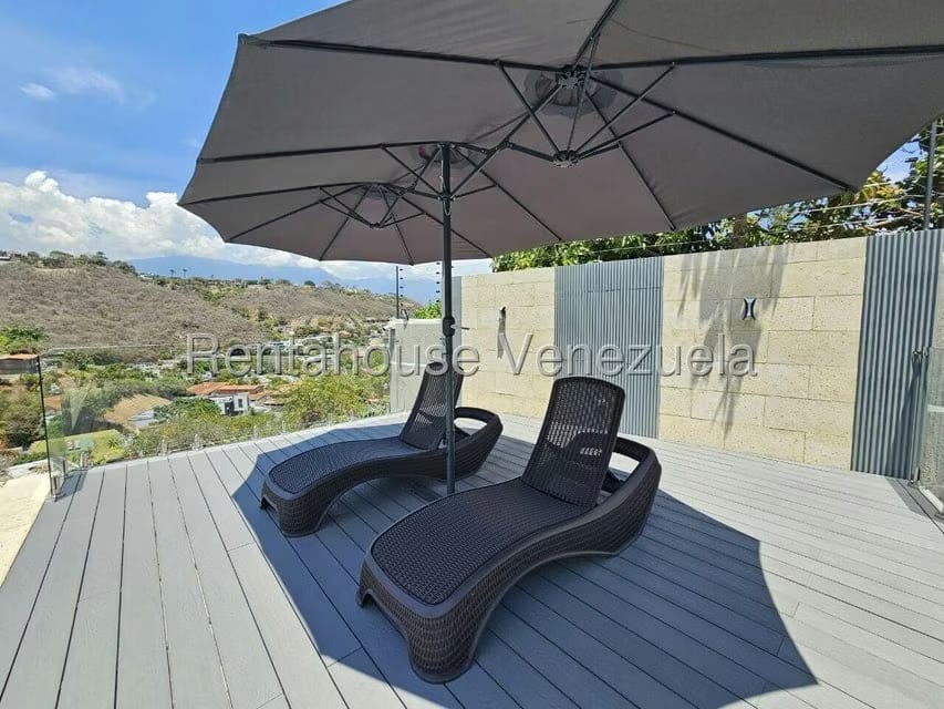 Casa (Duplex) en Venta en Prados del Este, Distrito Metropolitano - 52