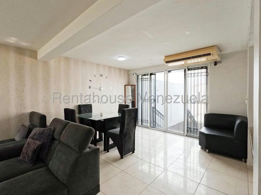 Casa (Duplex) en Venta en Agua Viva, Lara - 2