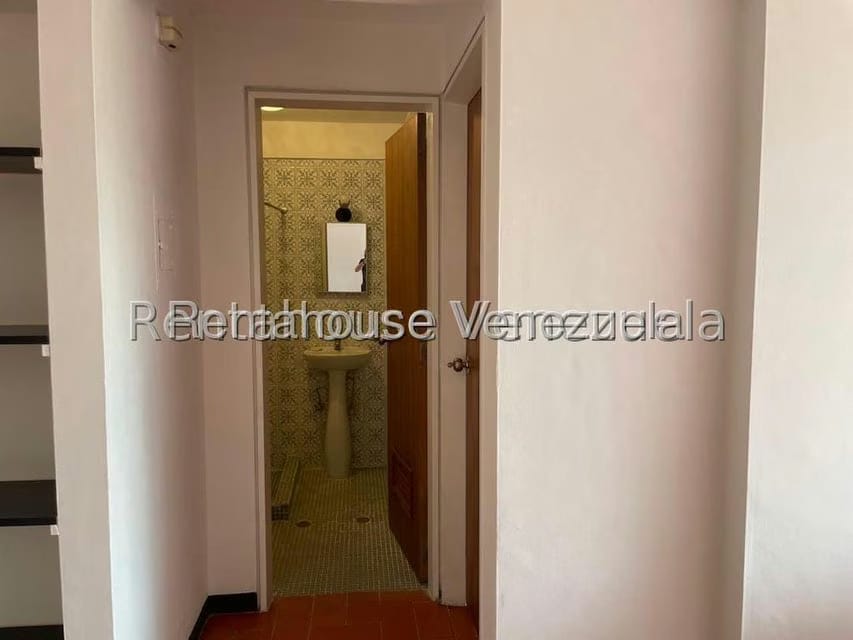 Apartamento (1 Nivel) en Alquiler en Las Palmas, Distrito Metropolitano - 10