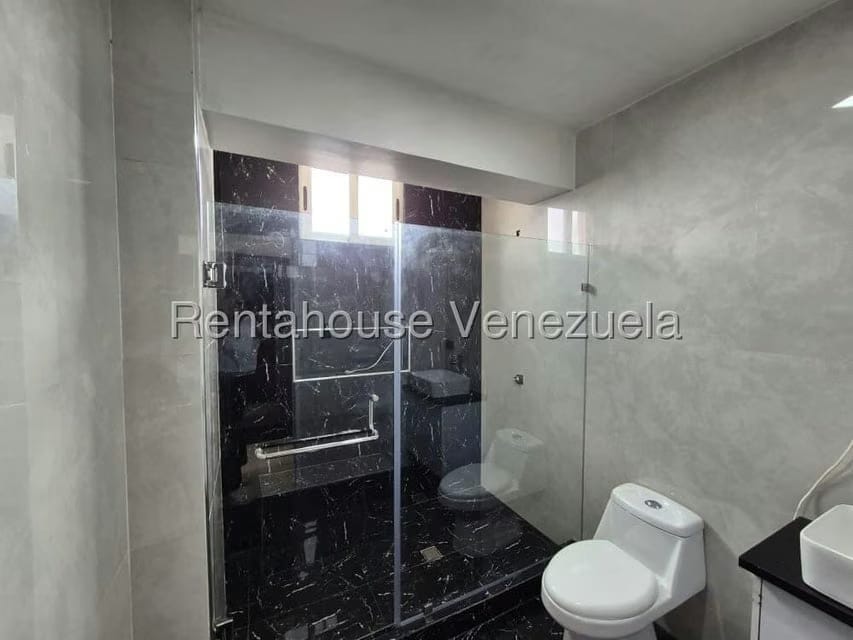 Apartamento (1 Nivel) en Venta en Zona Oeste, Lara - 21