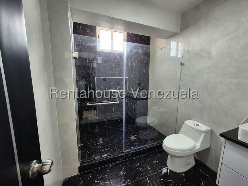 Apartamento (1 Nivel) en Venta en Zona Oeste, Lara - 22