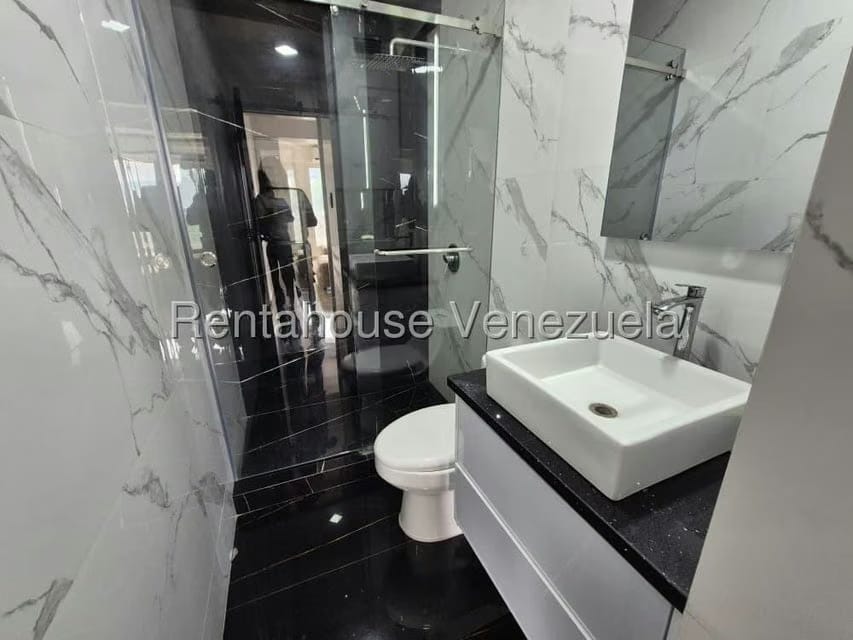 Apartamento (1 Nivel) en Venta en Zona Oeste, Lara - 26