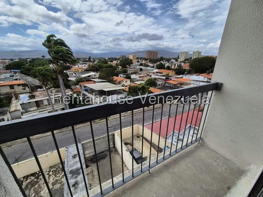 Apartamento (1 Nivel) en Venta en Zona Oeste, Lara - 9